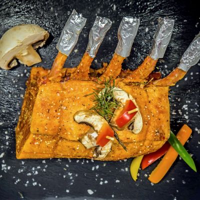 Χοιρινή καρέ μπριζόλα γεμιστή